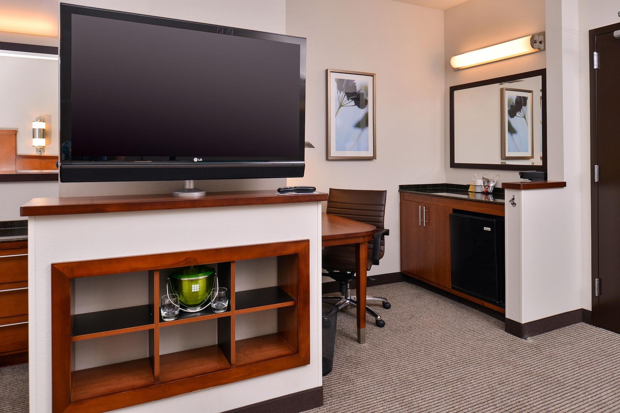 Hyatt Place Гардън Сити Екстериор снимка