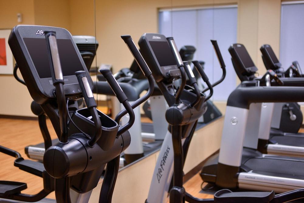 Hyatt Place Гардън Сити Екстериор снимка