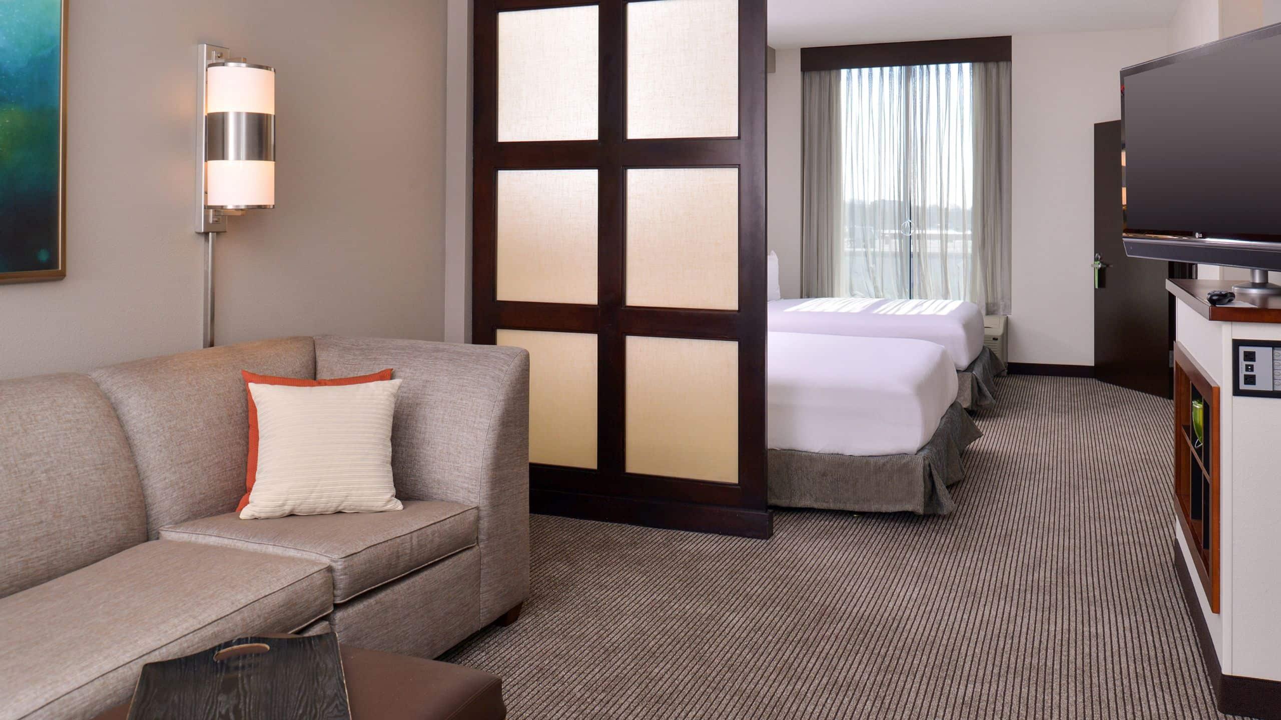 Hyatt Place Гардън Сити Екстериор снимка