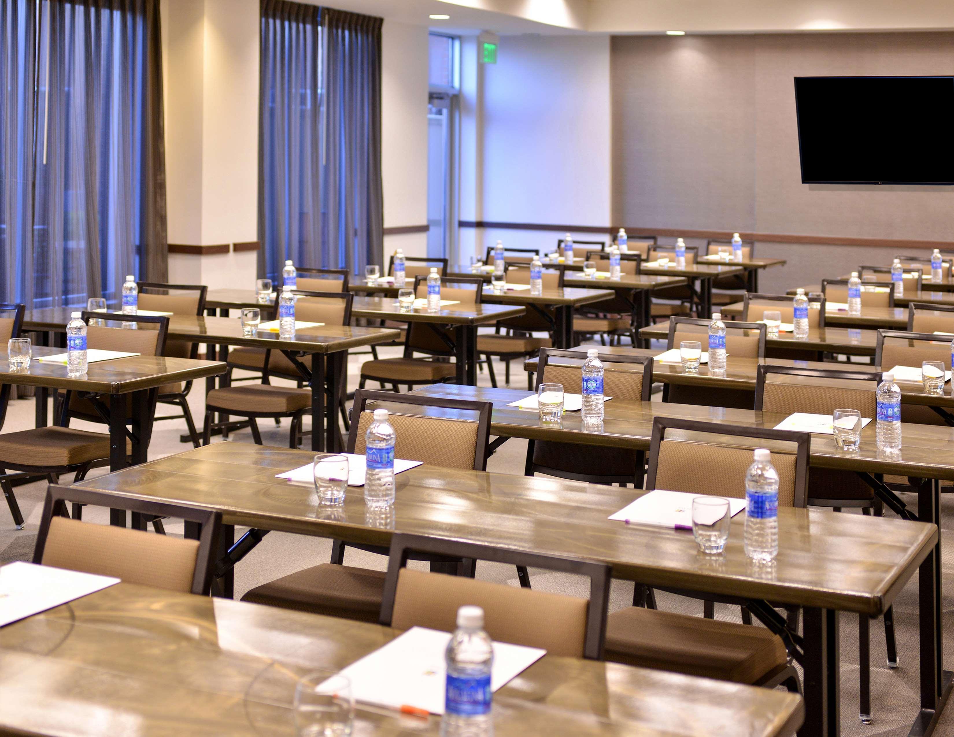 Hyatt Place Гардън Сити Екстериор снимка