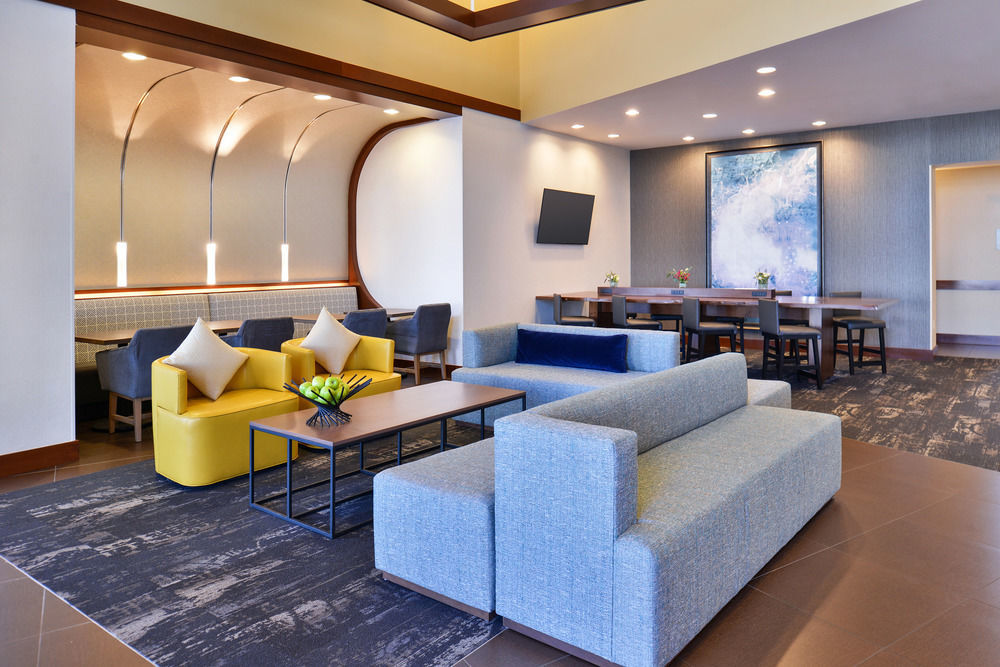 Hyatt Place Гардън Сити Екстериор снимка